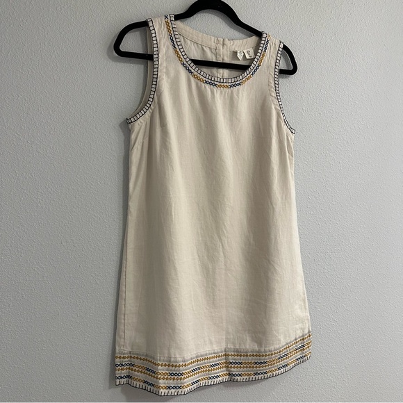Linen mini dress - Picture 8 of 11